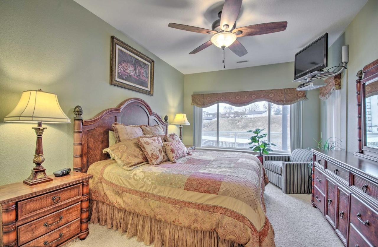 Breezy Lake Ozark Escape Dock, Slip And Pool! Eksteriør billede